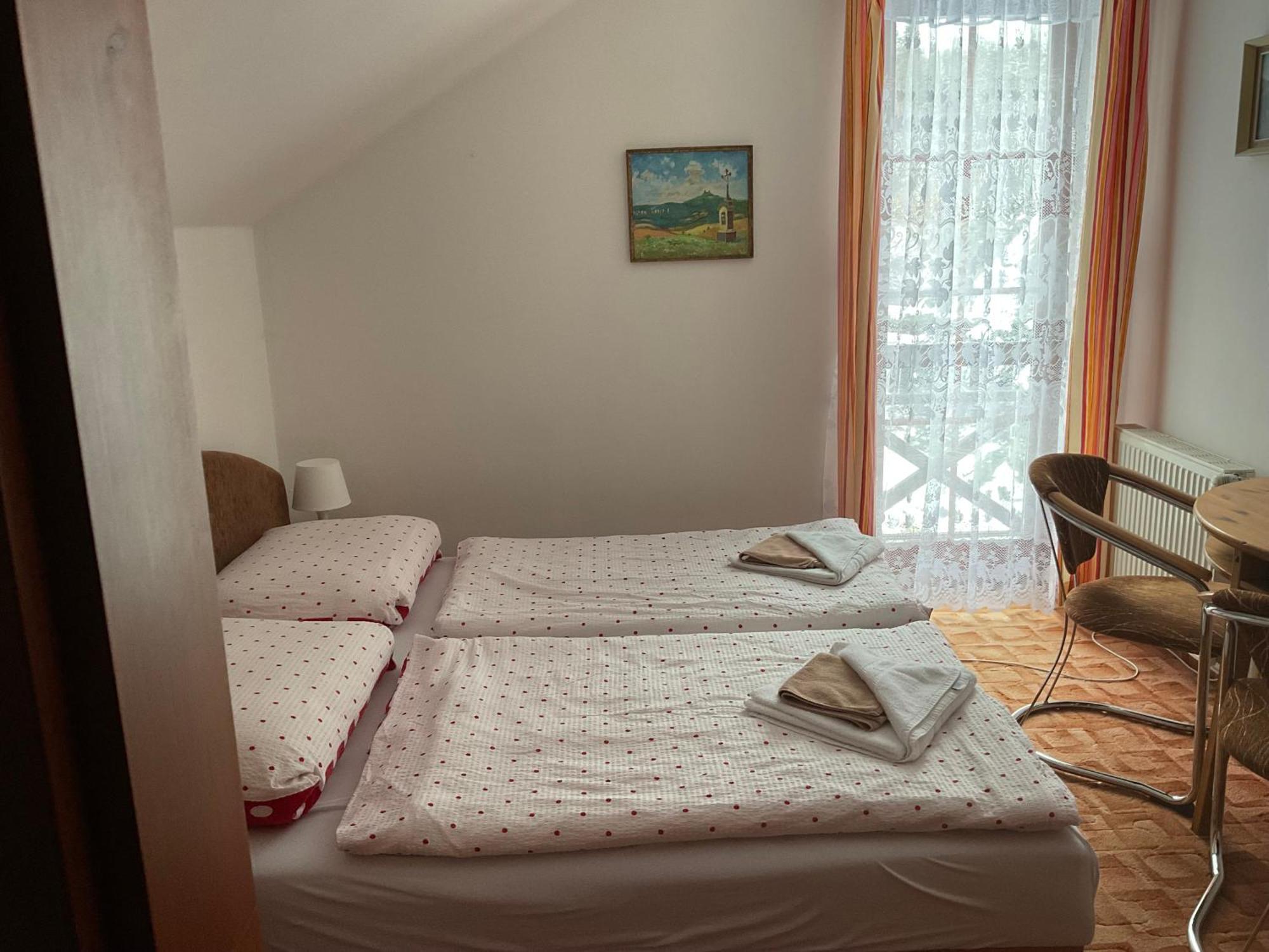 Pension Holiday Vrchlabí Exterior foto